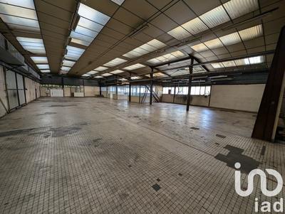 Immeuble - 1 750 m² - 12 pièces