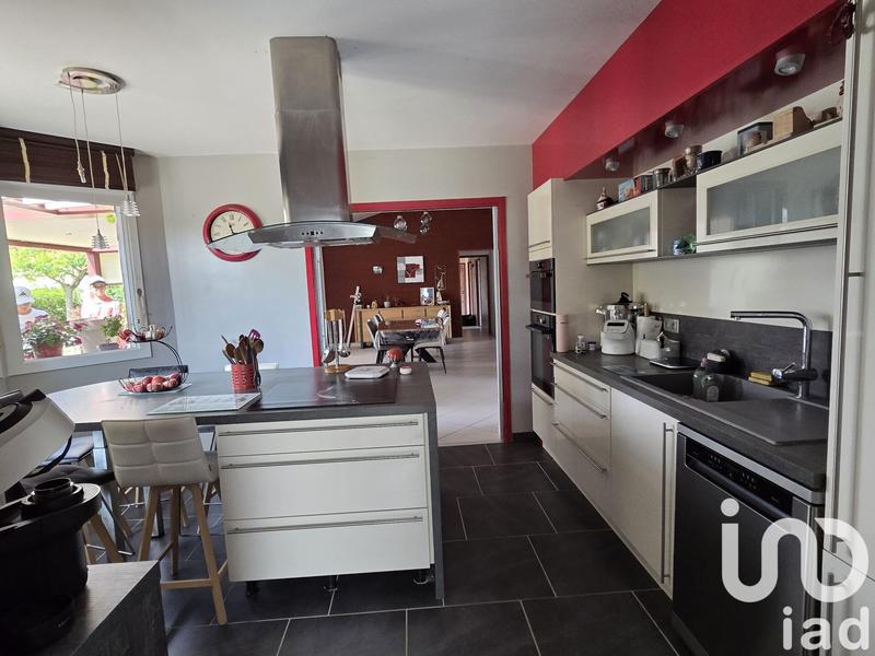 Maison - 156 m² - 7 pièces