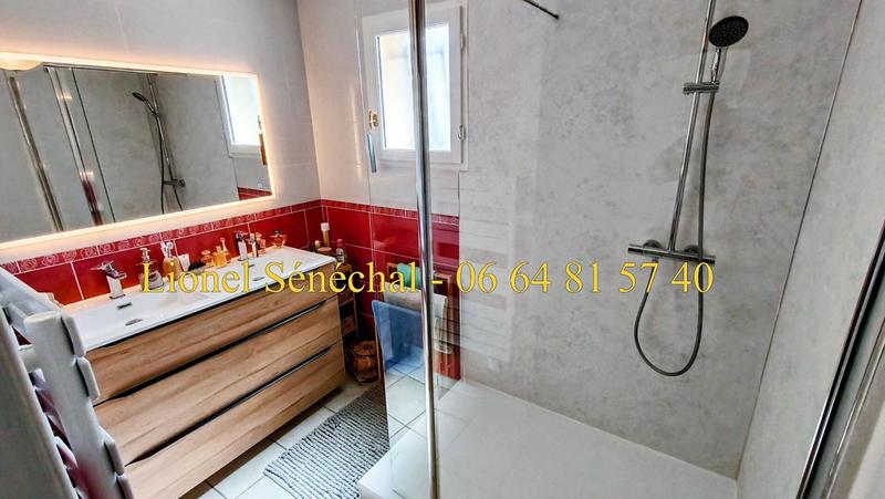 Maison - 140 m² - 9 pièces