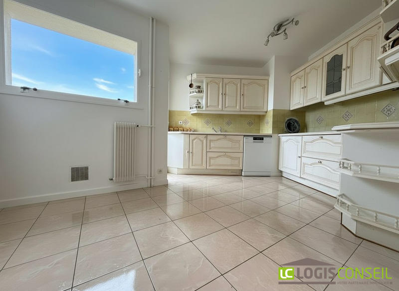 Appartement - 81 m² - 4 pièces