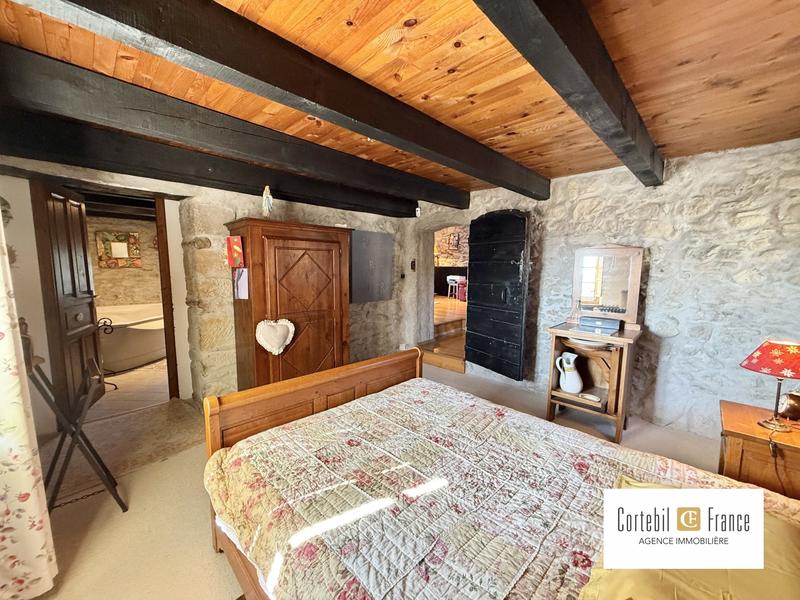 Maison - 123 m² - 4 pièces