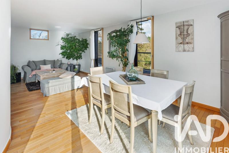 Appartement - 110 m² - 4 pièces