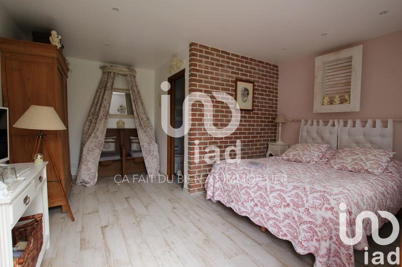 Maison - 469 m² - 18 pièces