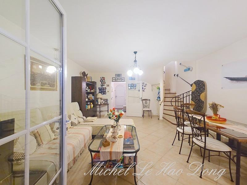 Maison - 102 m² - 4 pièces