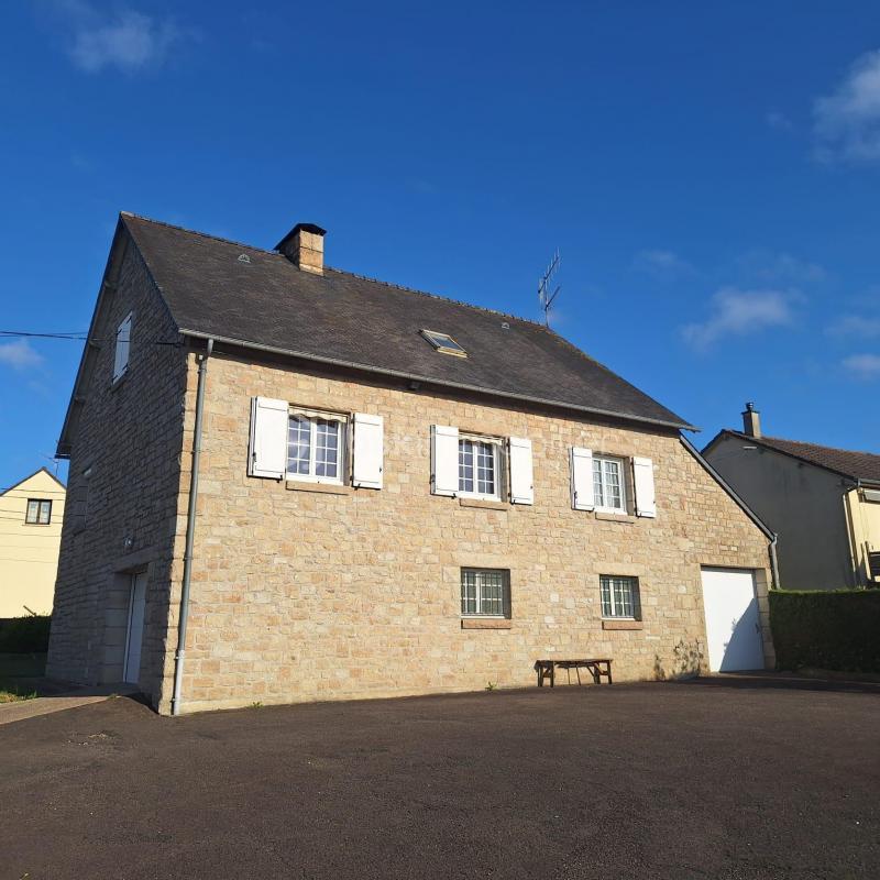 Maison traditionnelle - 140 m² - 6 pièces