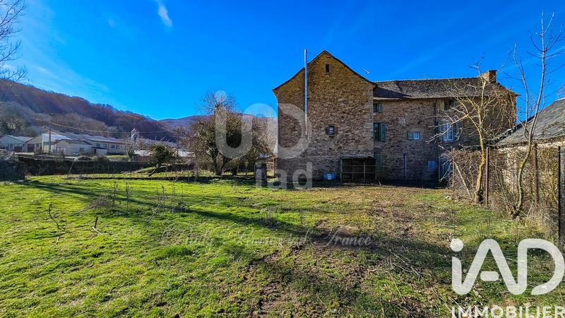 Maison - 350 m² - 11 pièces