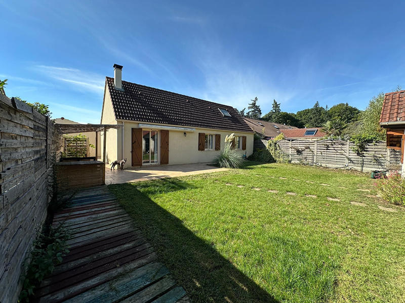 Maison - 147 m² - 6 pièces