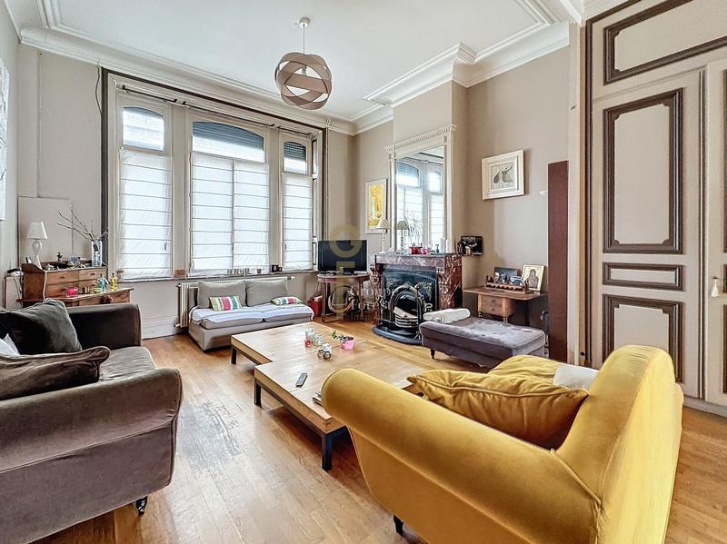 Maison - 183 m² - 6 pièces