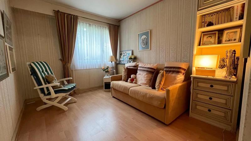 Maison - 96 m² - 5 pièces