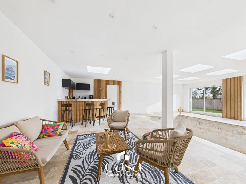 Maison contemporaine - 210 m² - 6 pièces