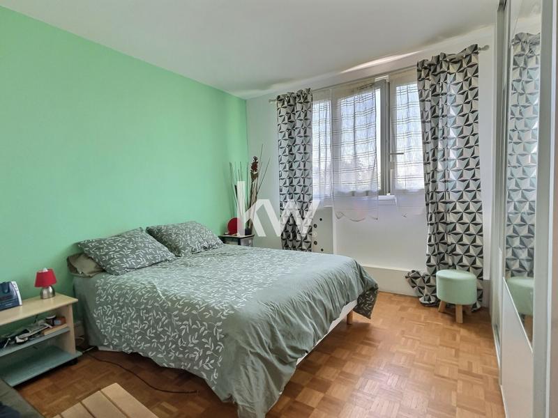 Appartement - 77 m² - 4 pièces