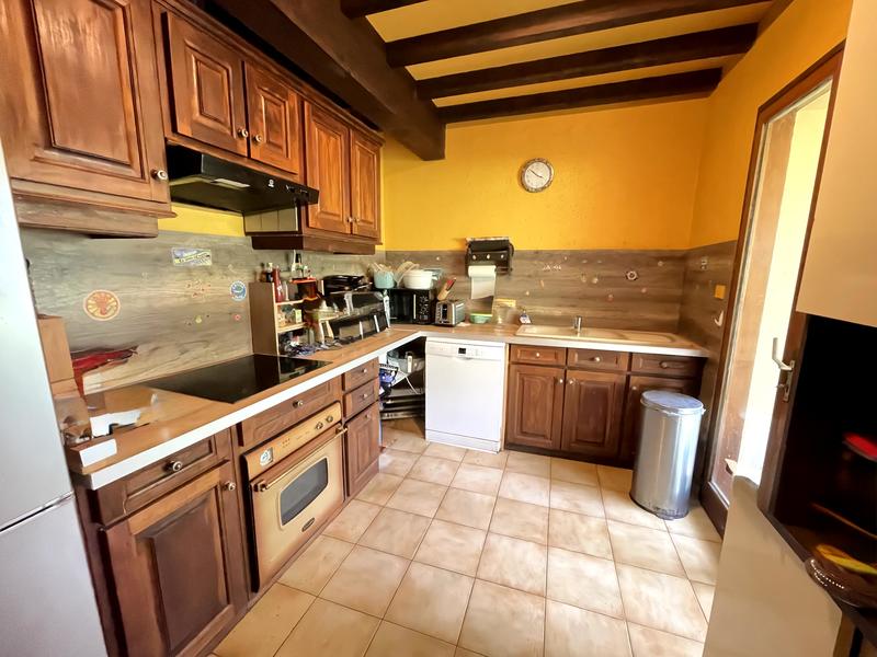 Corps de ferme - 270 m² - 12 pièces