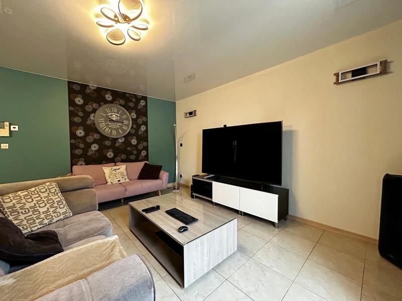 Maison - 206 m² - 7 pièces