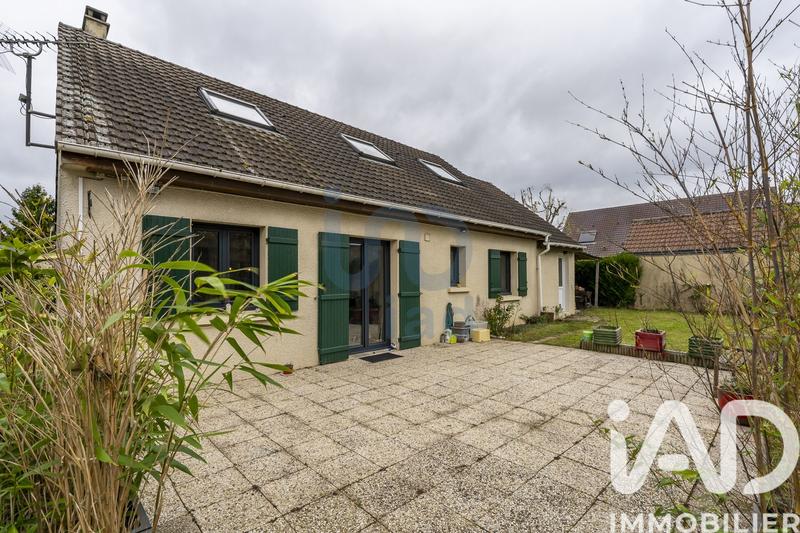 Maison - 102 m² - 4 pièces