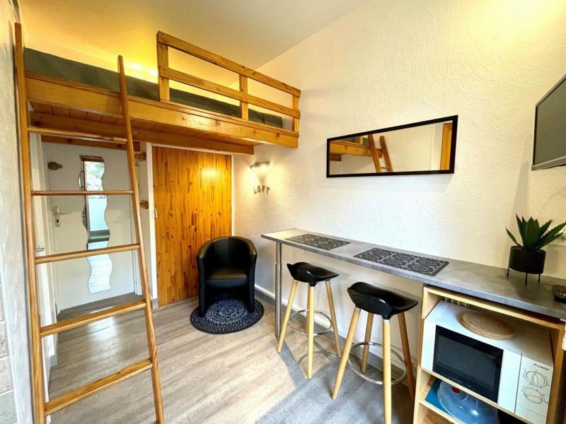 Studio - 13 m² - 1 pièce