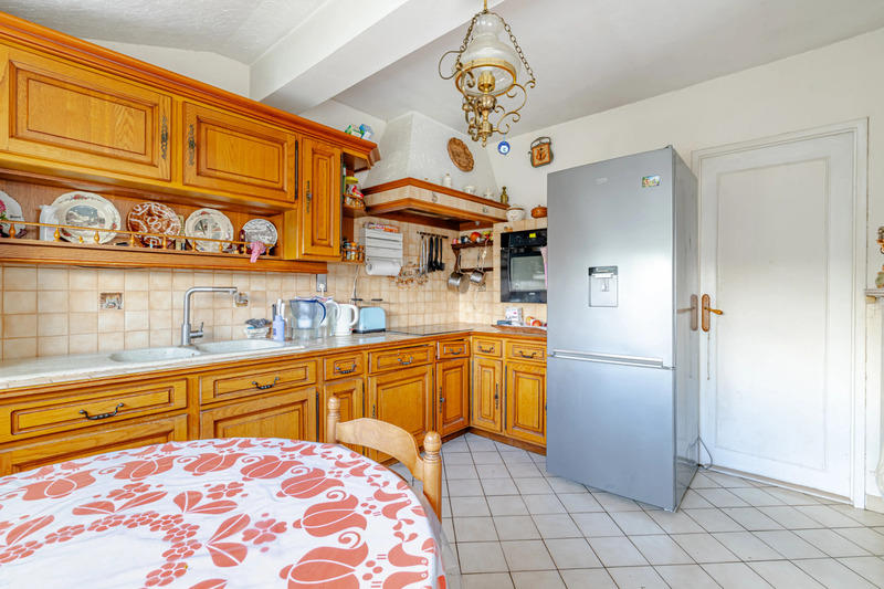 Maison - 95 m² - 5 pièces
