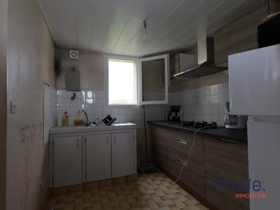 Maison - 64 m² - 5 pièces