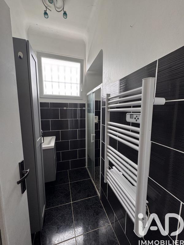 Maison - 180 m² - 8 pièces