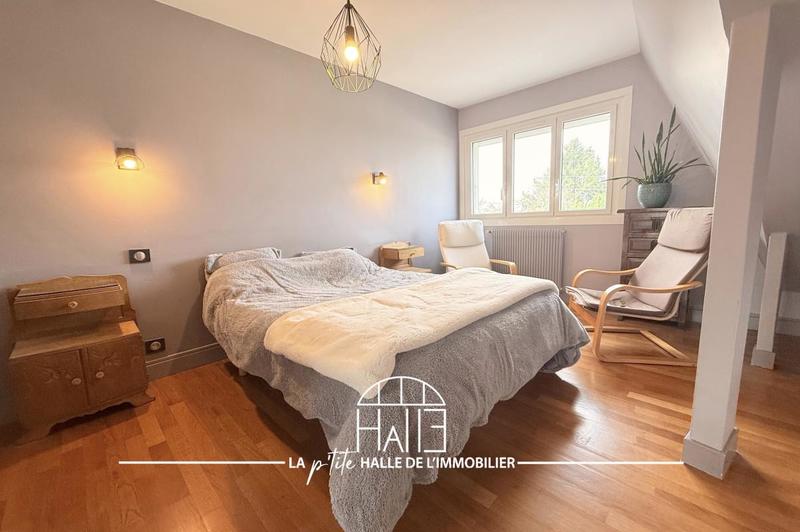 Maison - 170 m² - 8 pièces