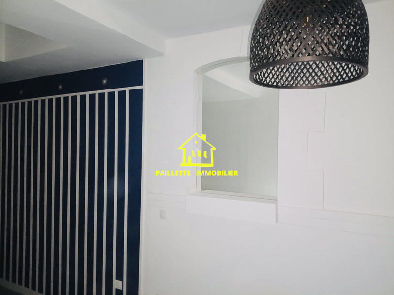 Loft - 65 m² - 2 pièces