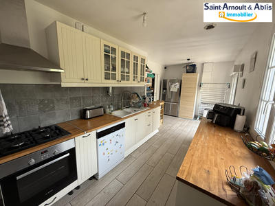 Maison traditionnelle - 90 m² - 6 pièces