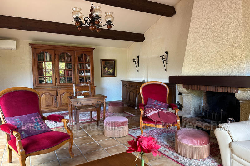 Maison - 99 m² - 6 pièces