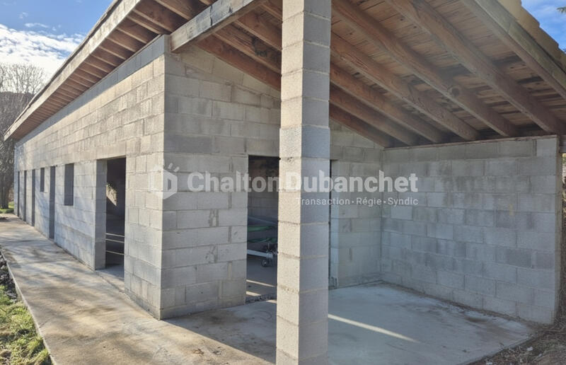 Maison - 213 m² - 7 pièces