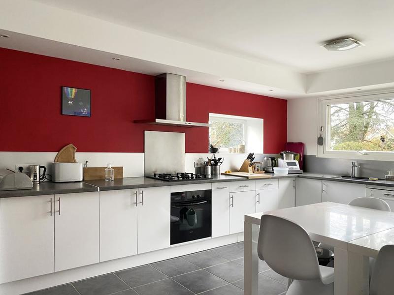 Maison - 196 m² - 6 pièces