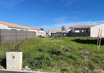 Terrain constructible - 348 m²