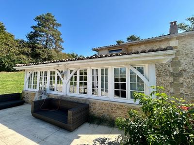 Maison ancienne - 209 m² - 7 pièces