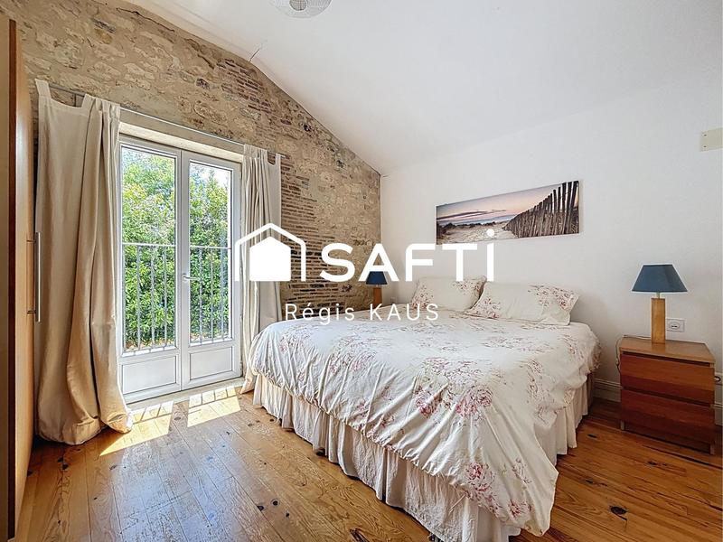 Maison - 300 m² - 12 pièces