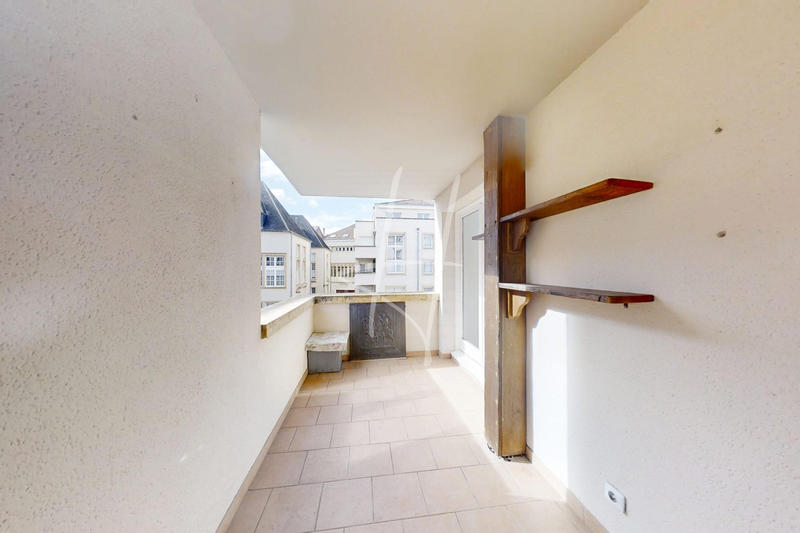 Appartement - 102 m² - 5 pièces