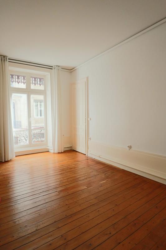 Appartement - 128 m² - 5 pièces