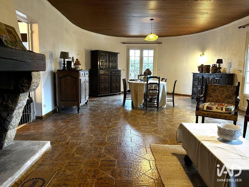 Maison - 191 m² - 6 pièces