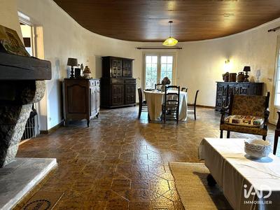 Maison - 191 m² - 6 pièces