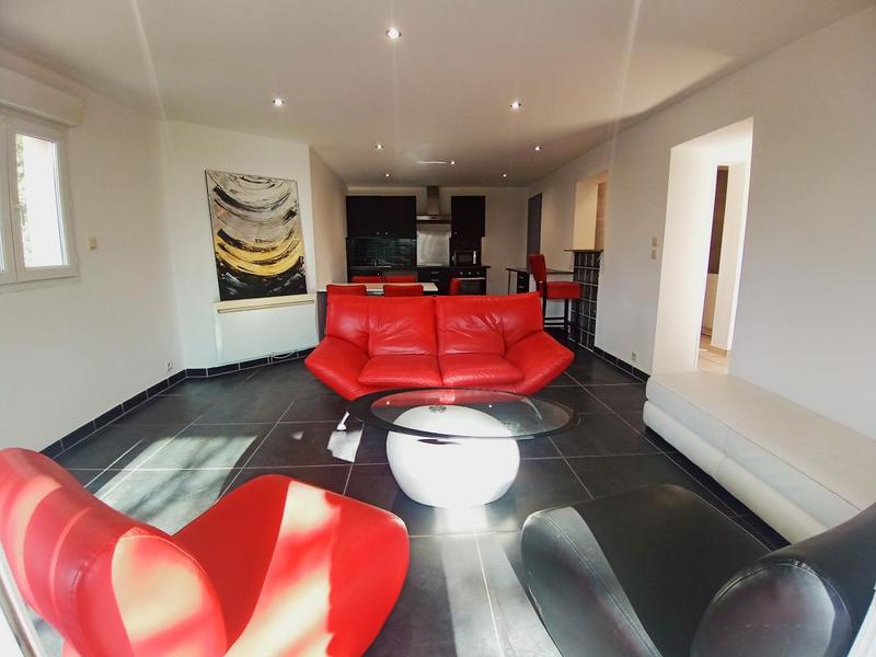 Maison traditionnelle - 188 m² - 7 pièces