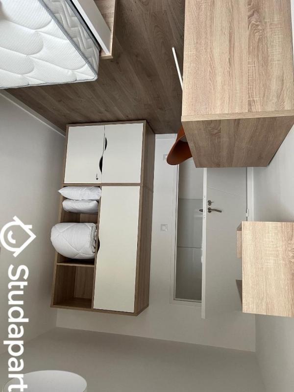 Chambre - 10 m² - 1 pièce