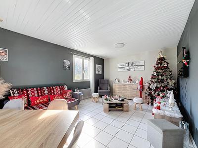 Villa - 100 m² - 4 pièces