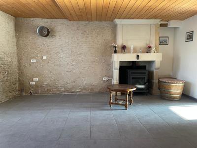 Maison - 90 m² - 3 pièces