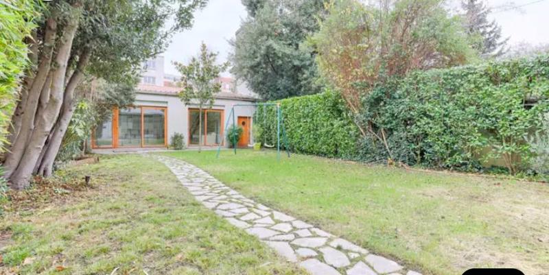 Maison contemporaine - 200 m² - 7 pièces