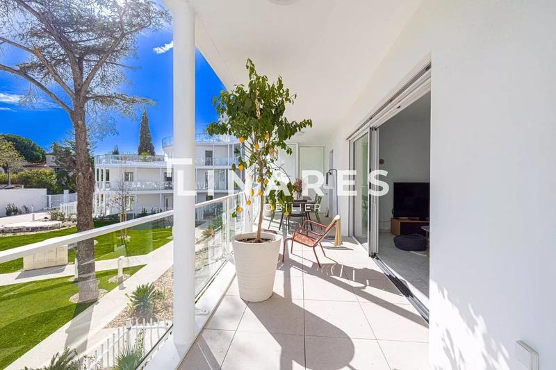 Appartement - 104 m² - 4 pièces