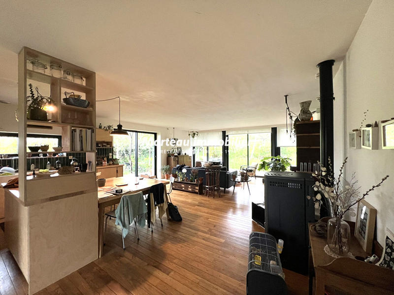 Maison - 127 m² - 8 pièces