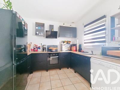 Maison - 98 m² - 5 pièces