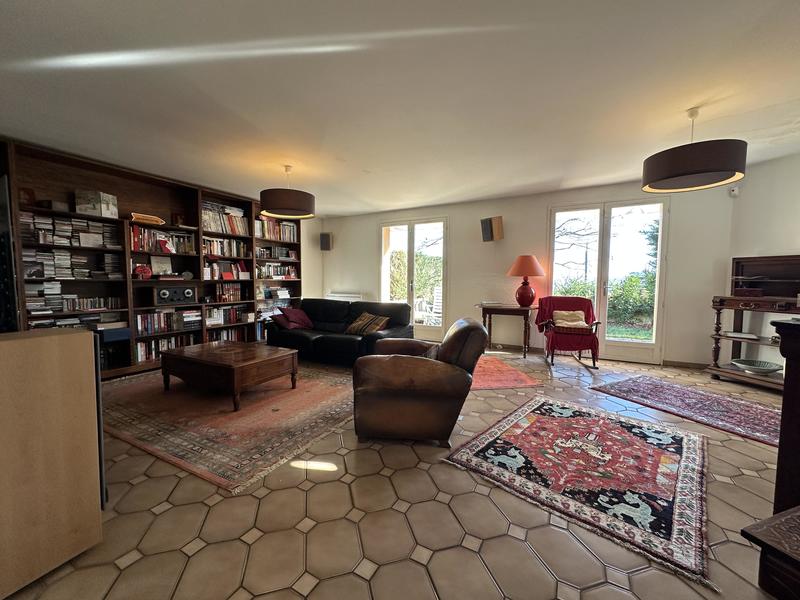 Villa - 144 m² - 6 pièces