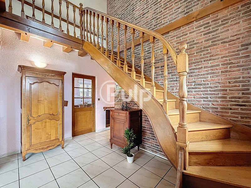 Maison - 146 m² - 9 pièces