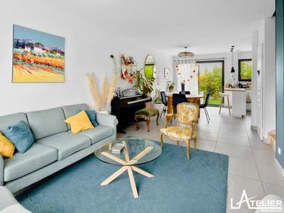 Maison - 115 m² - 6 pièces