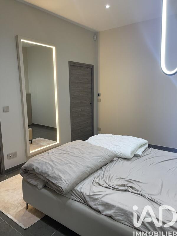 Maison - 255 m² - 6 pièces