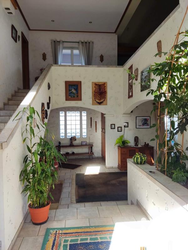 Maison - 246 m² - 6 pièces