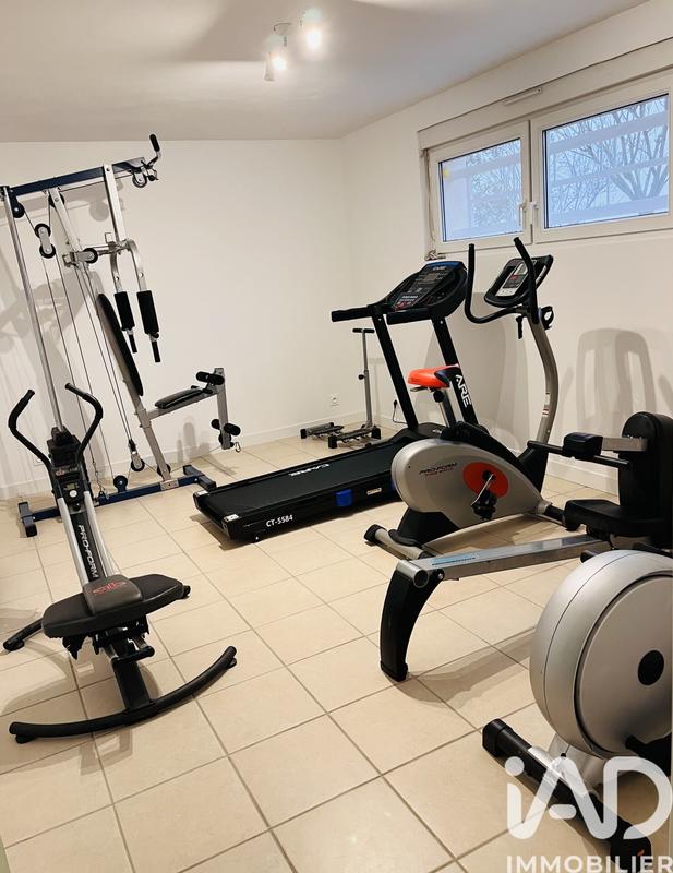 Maison - 182 m² - 7 pièces