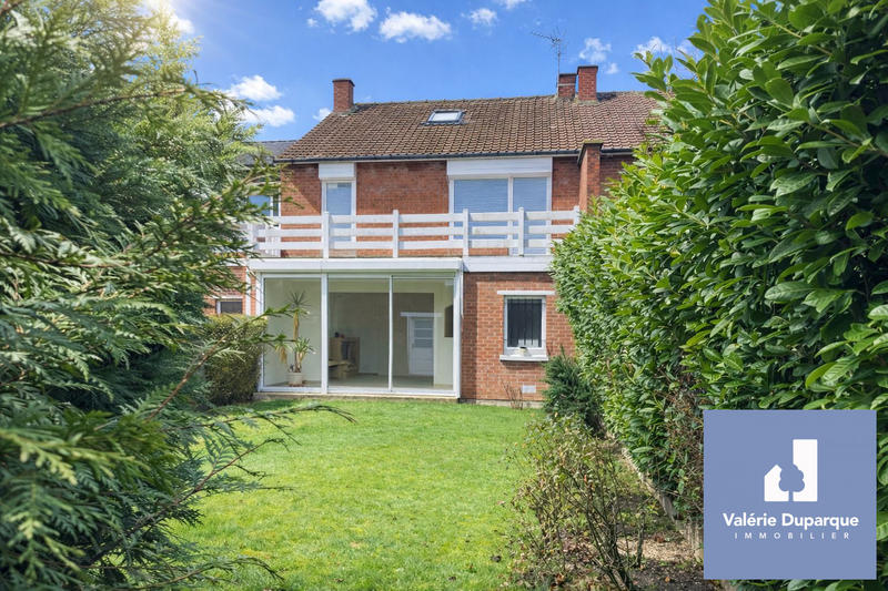 Maison - 97 m² - 5 pièces